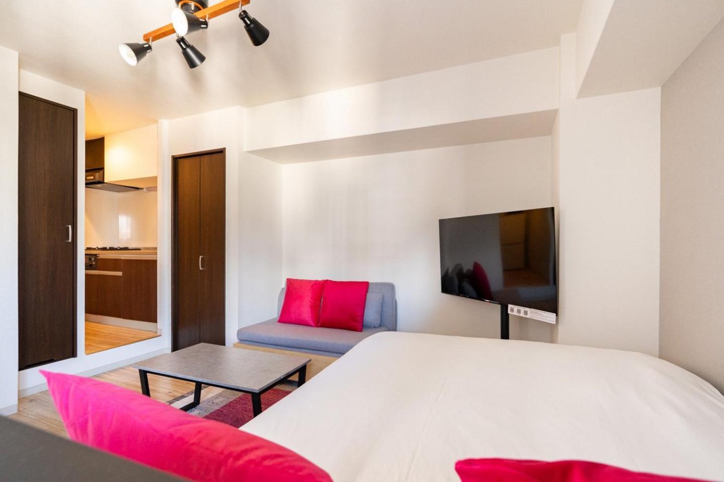 Best Residence Kujo Осака Экстерьер фото